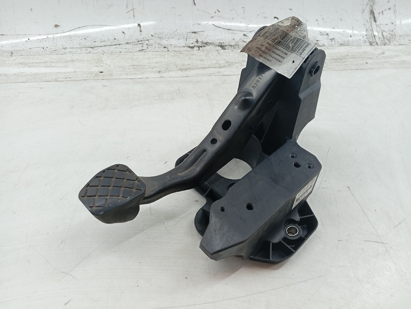Pedal de travão SEAT IBIZA IV (6J5, 6P1) | 08 - 17