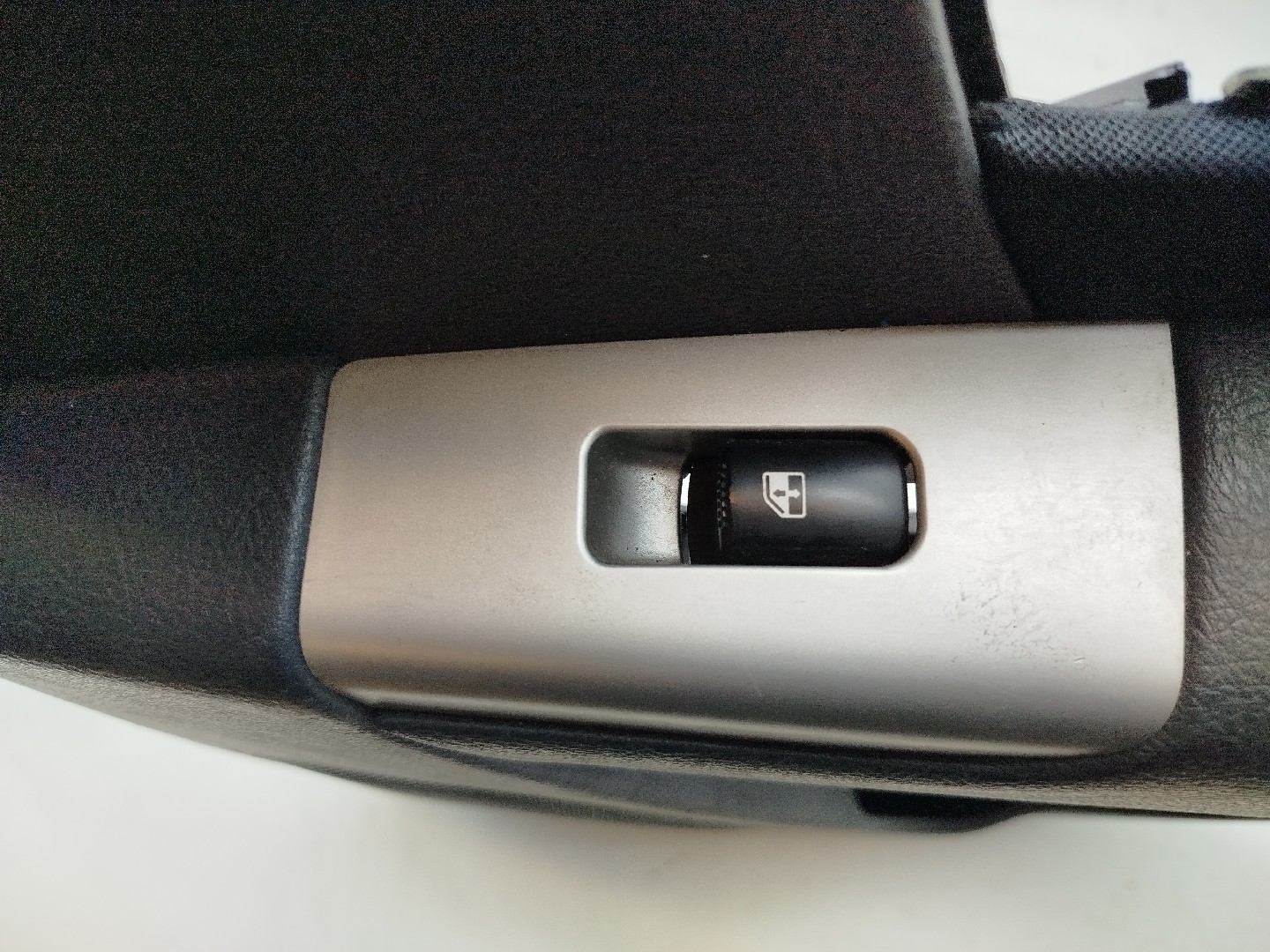Quartela de porta trás direita HYUNDAI SANTA FÉ II (CM) | 05 - 15 Imagem-2