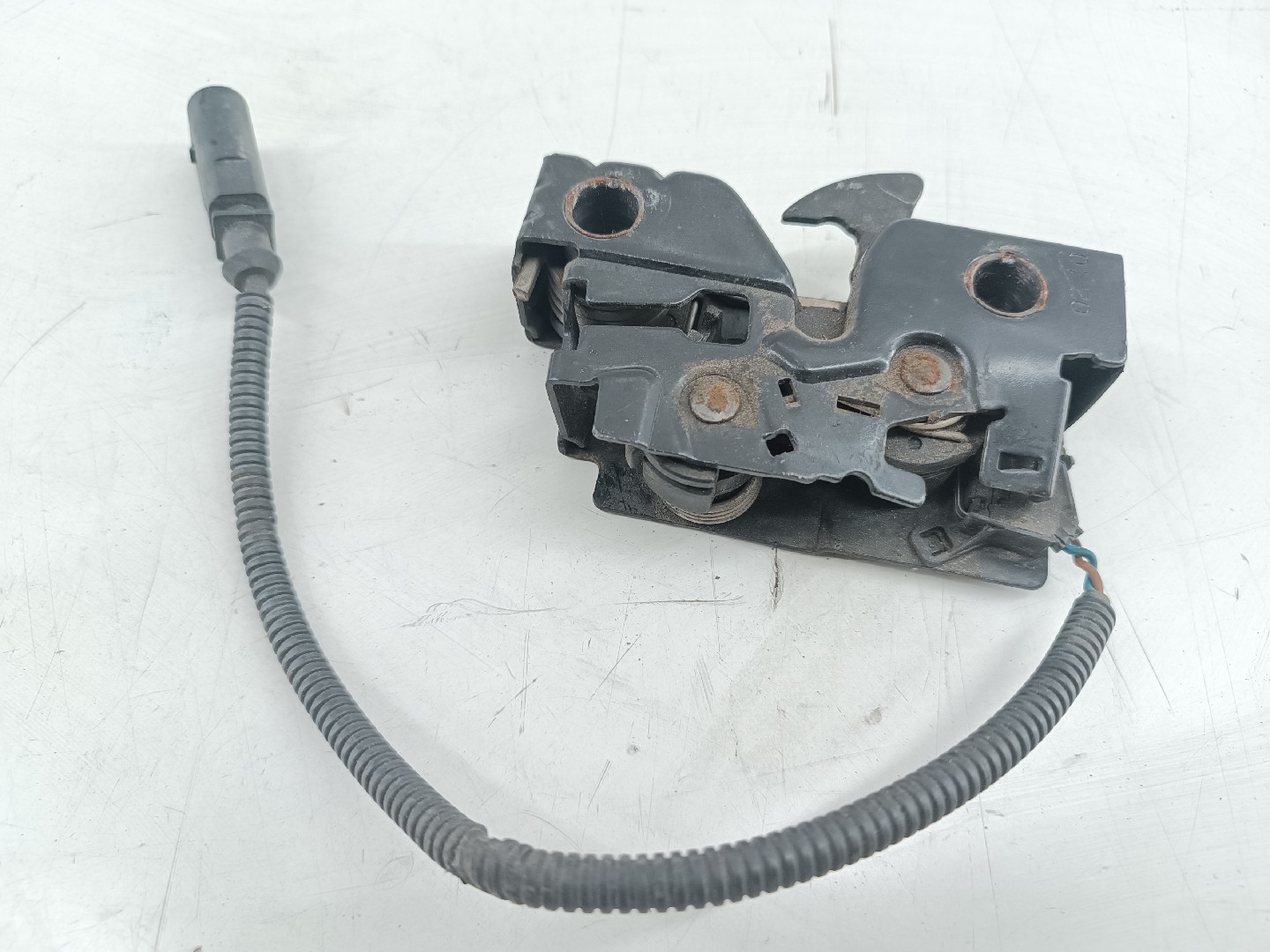 Fecho Capot SEAT IBIZA IV (6J5, 6P1) | 08 - 17