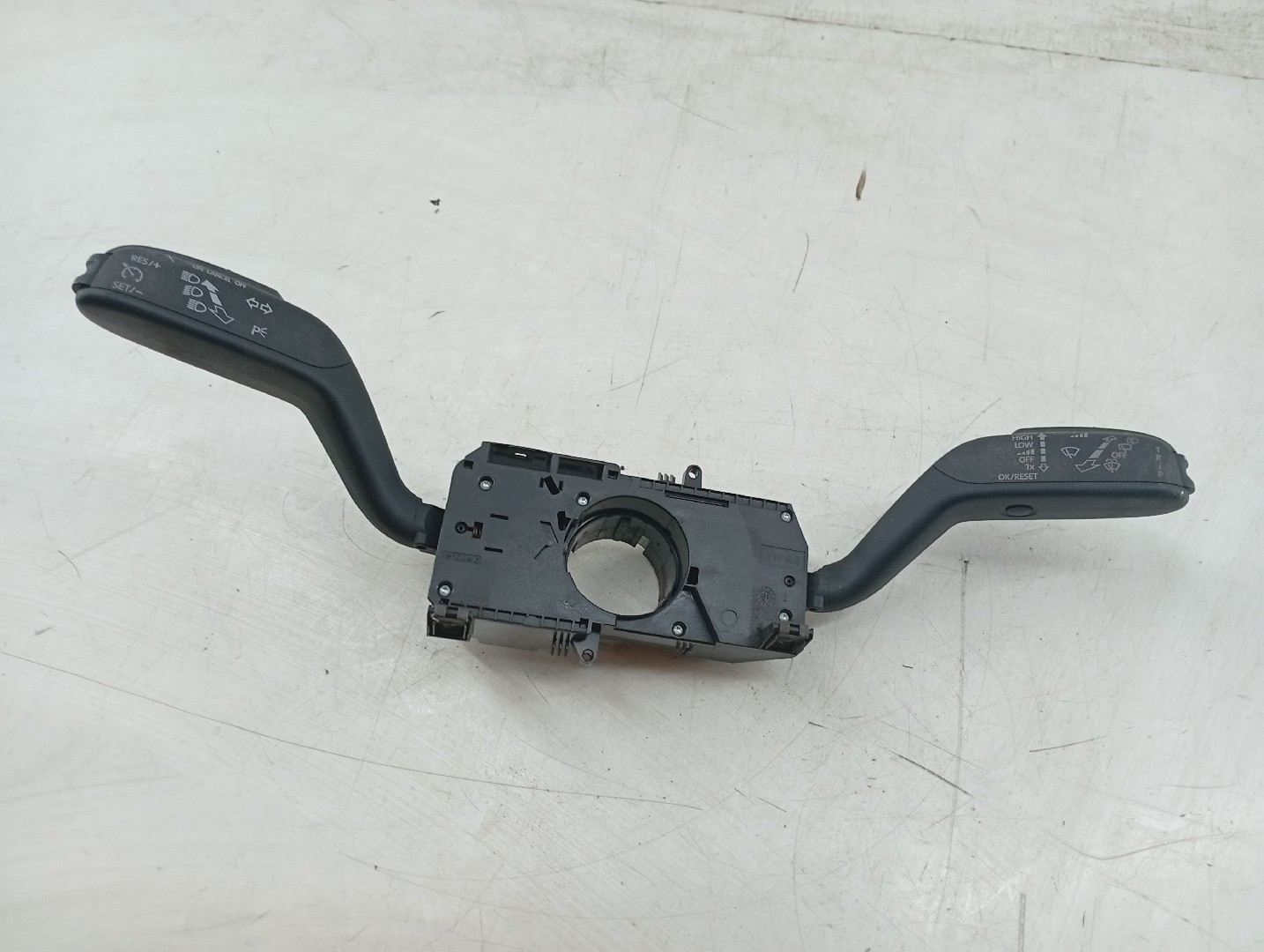 Comutador de Luzes /Piscas /Limpa Para-Brisas SEAT IBIZA IV (6J5, 6P1) | 08 - 17 Imagem-1