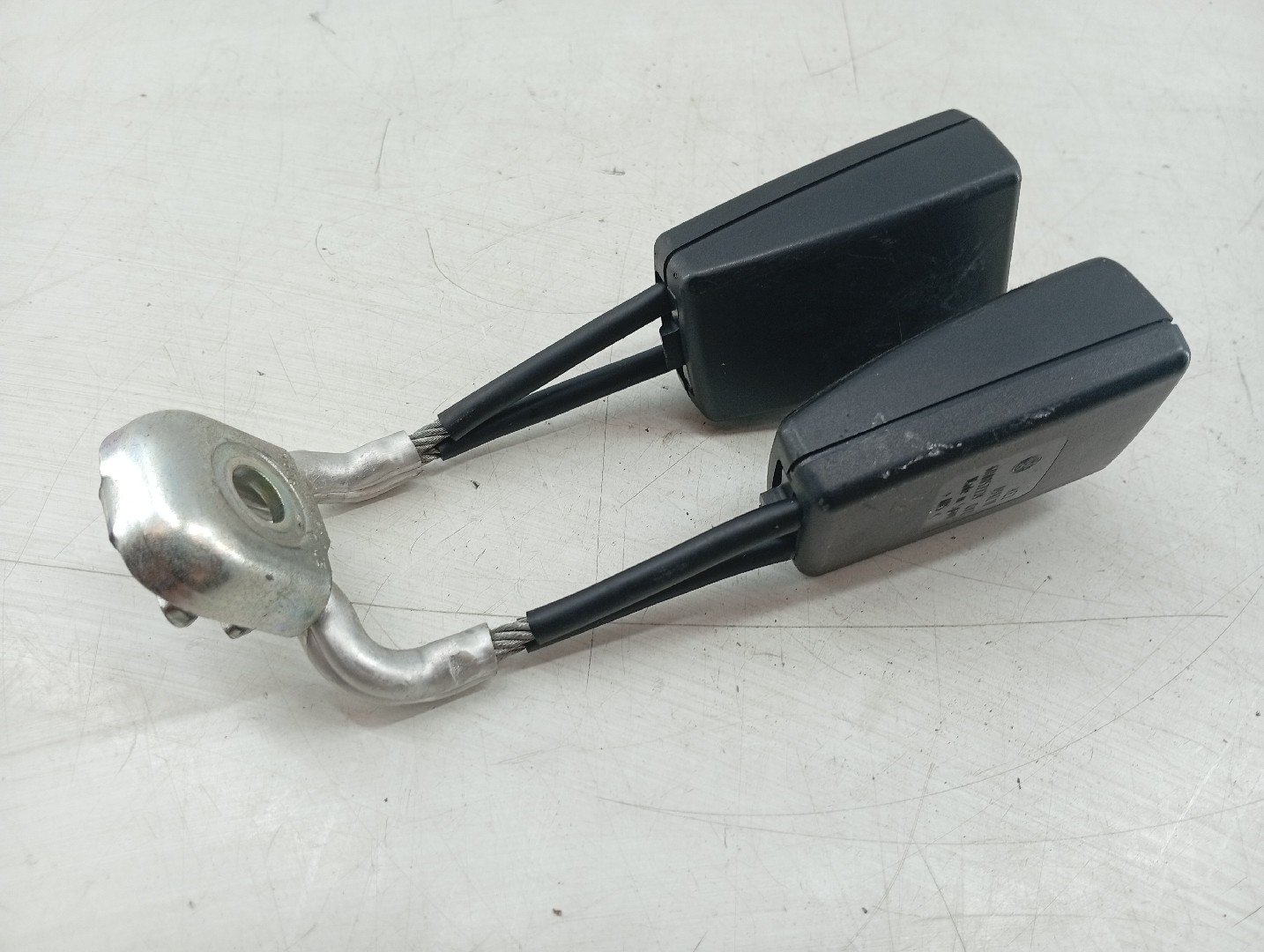 Encaixe cinto traseiro SEAT IBIZA IV (6J5, 6P1) | 08 - 17 Imagem-1