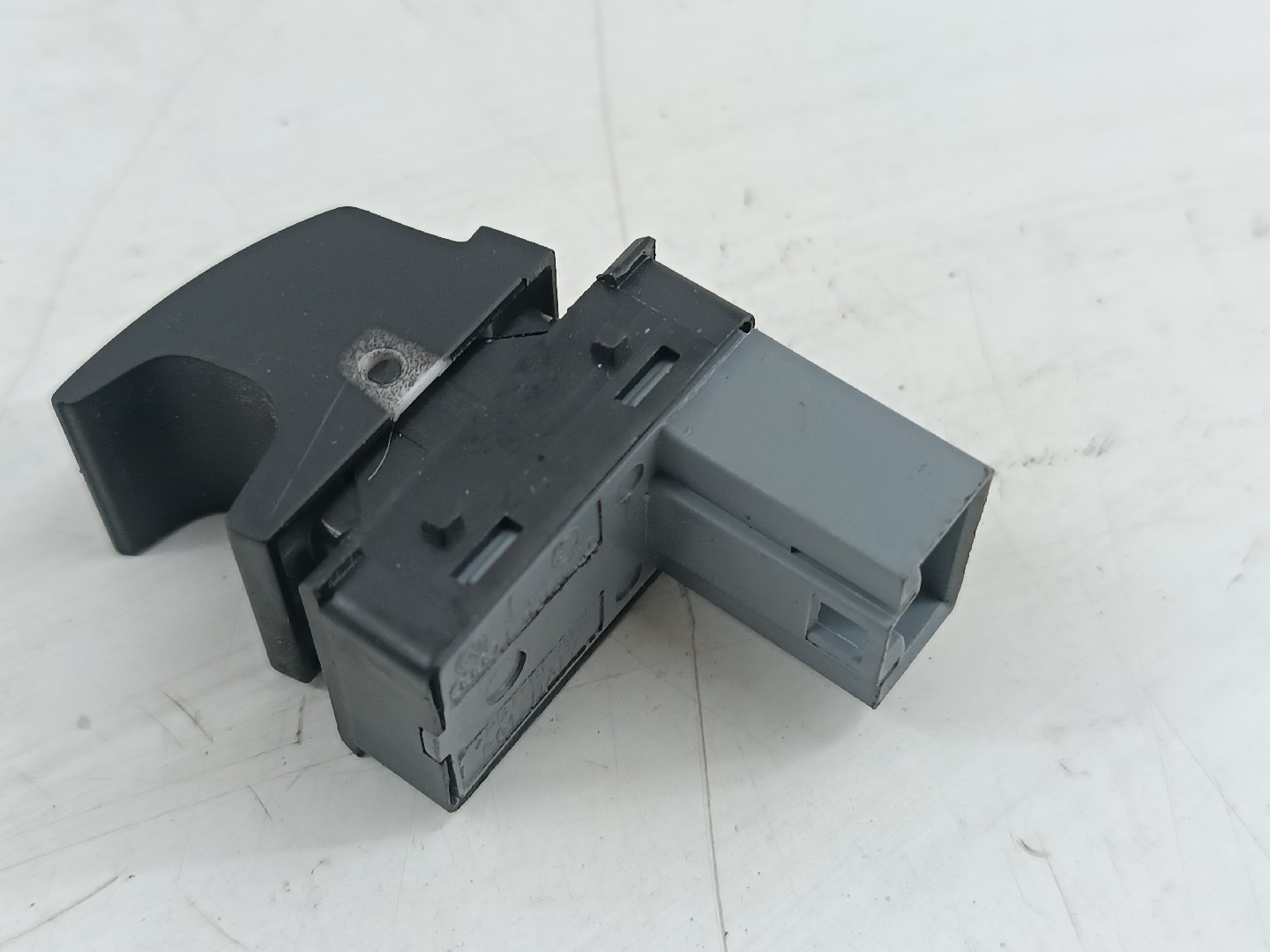 Comutador de vidro frente direito SEAT IBIZA IV (6J5, 6P1) | 08 - 17