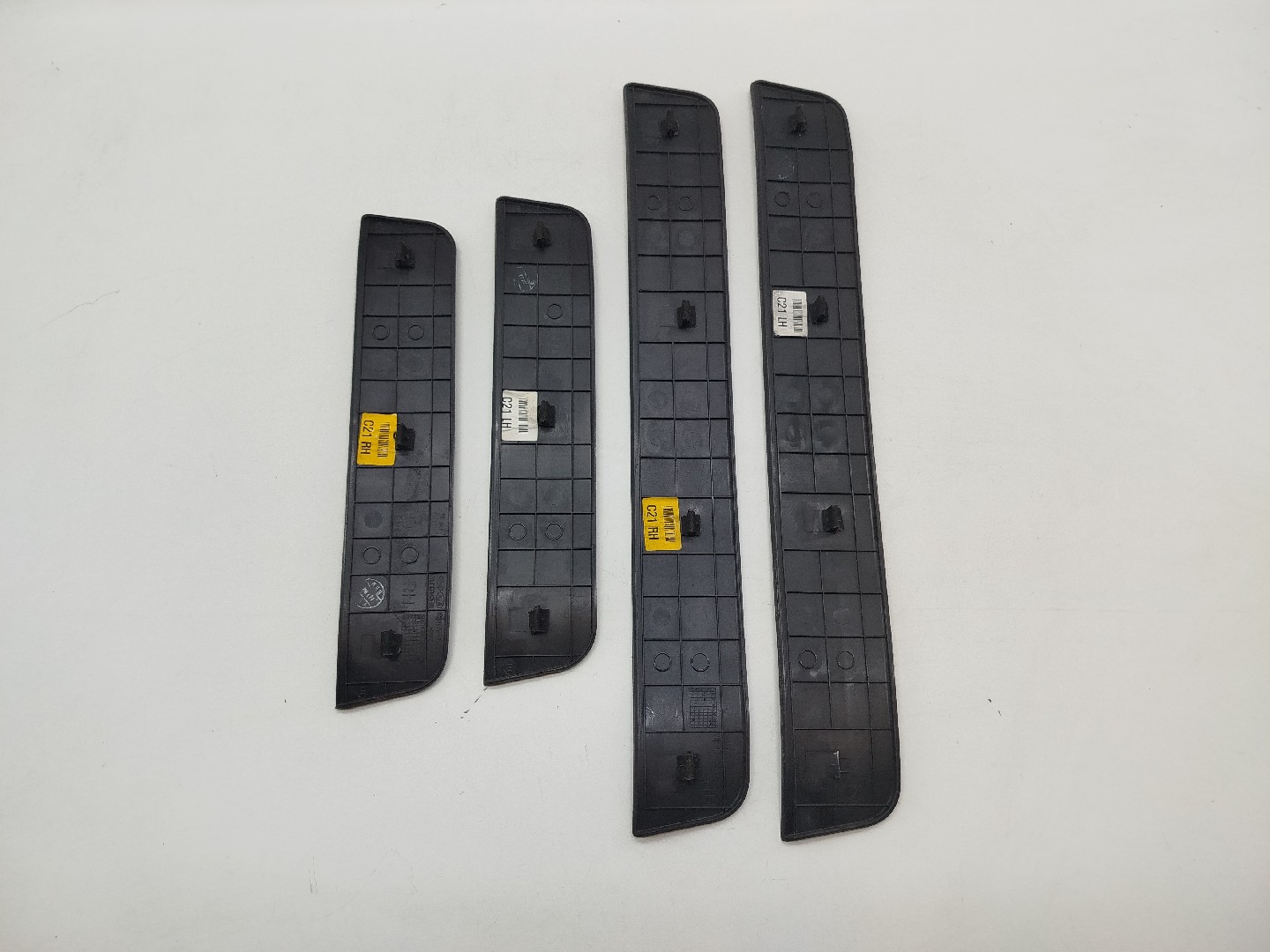Conjunto de Fixação acabamento soleira HYUNDAI SANTA FÉ II (CM) | 05 - 15 Imagem-7
