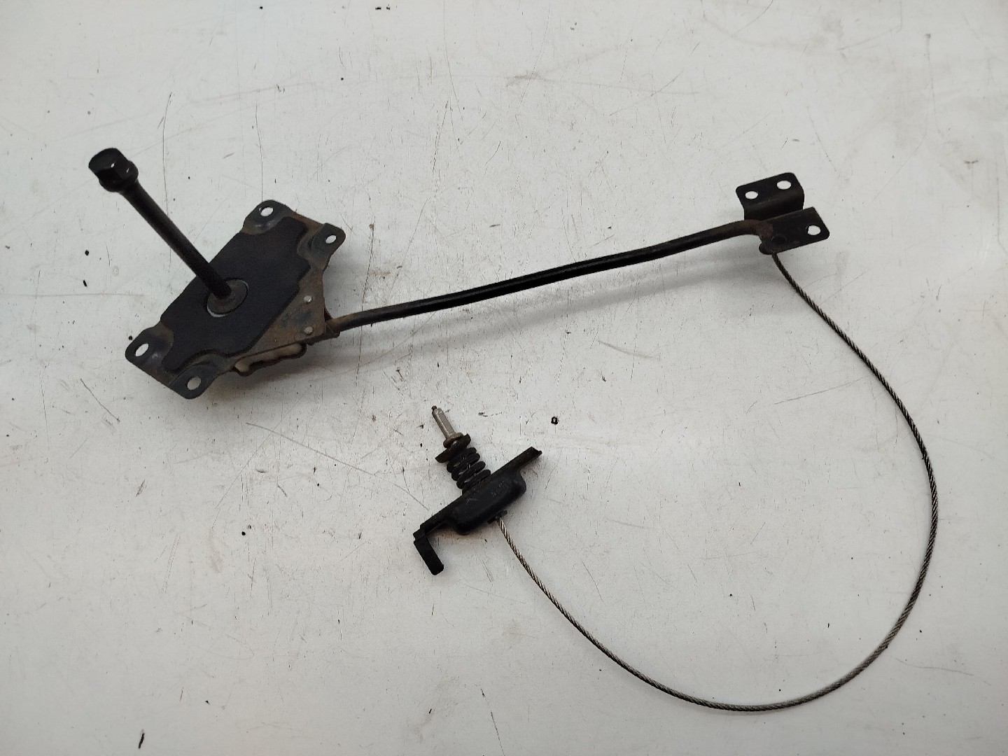 Suporte de pneu suplente HYUNDAI SANTA FÉ II (CM) | 05 - 15 Imagem-4