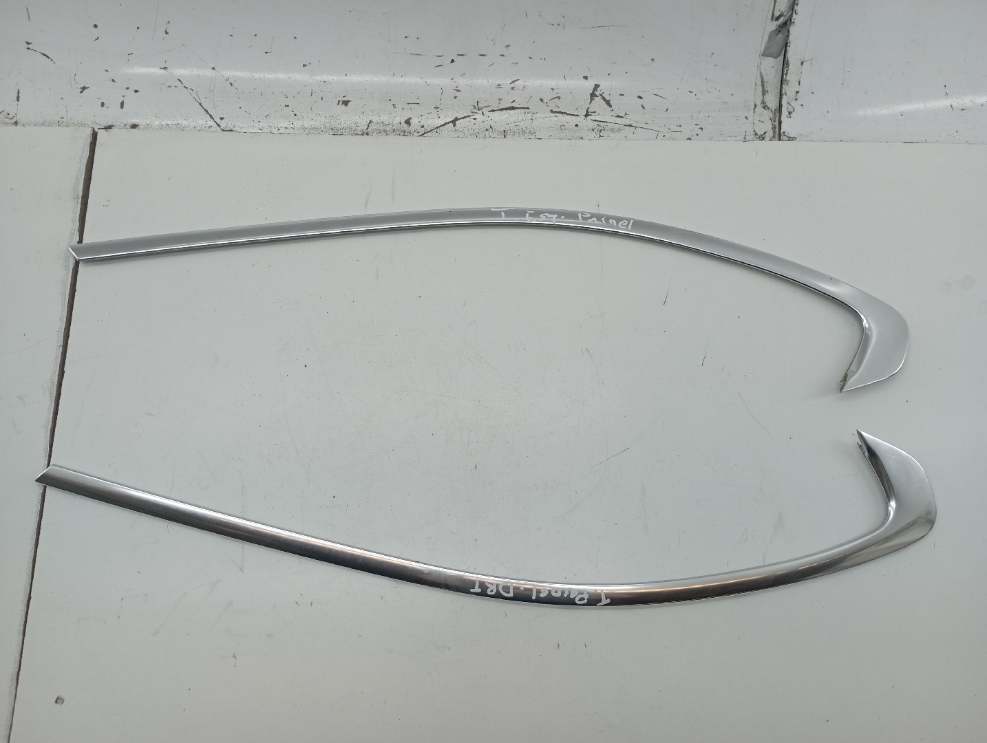 Friso Exterior PEUGEOT 508 SW I (8E_) | 10 - 18