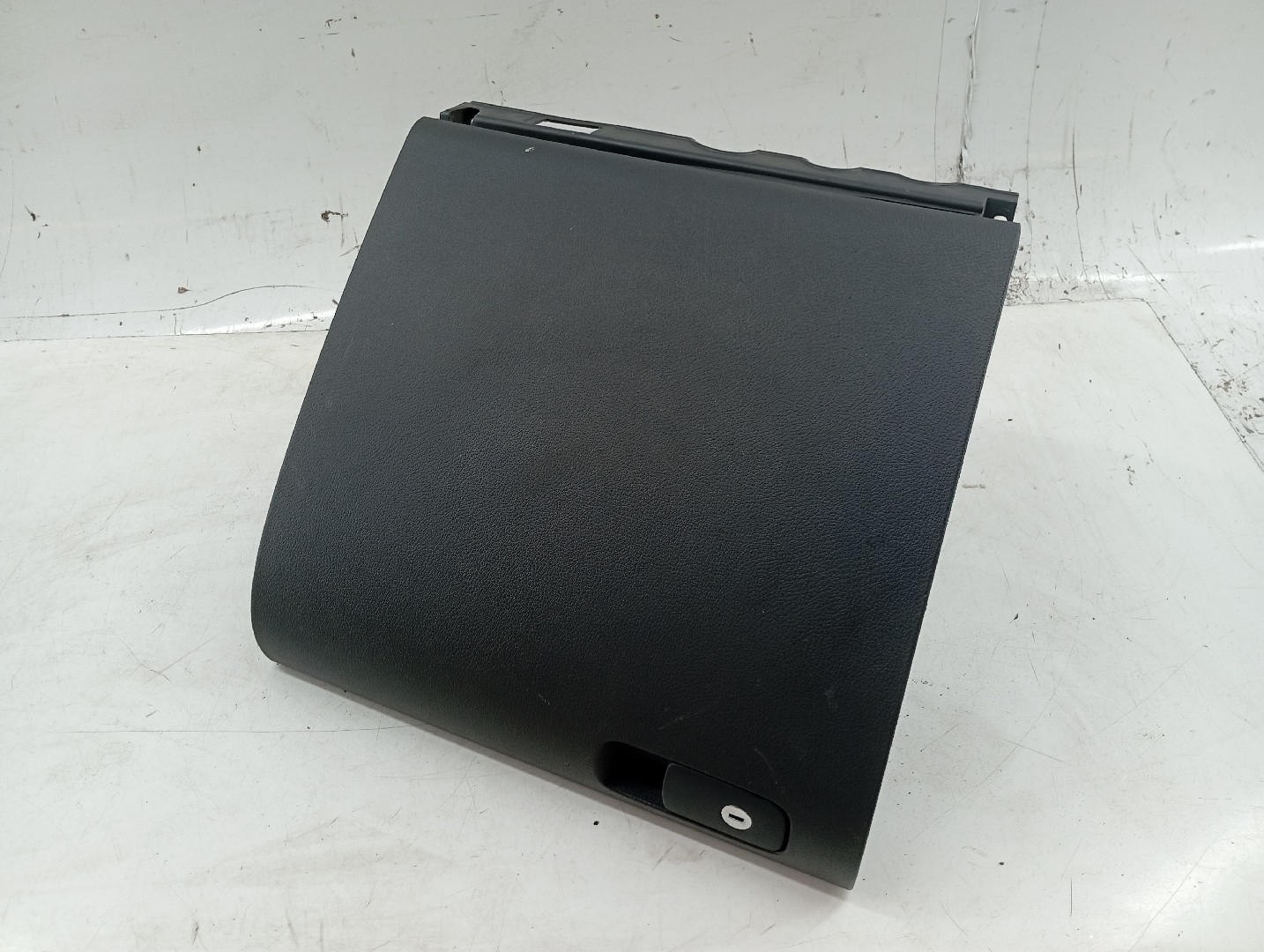 Porta luvas VOLKSWAGEN TIGUAN (5N_) | 07 - 18
