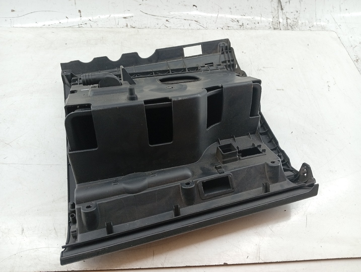 Porta luvas VOLKSWAGEN TIGUAN (5N_) | 07 - 18 Imagem-4