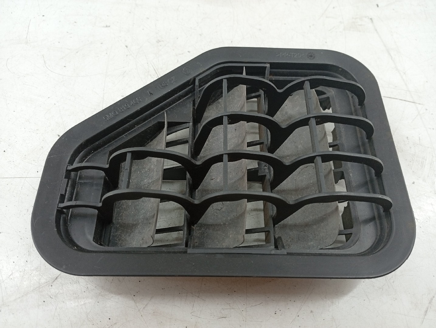 Painel de Ventilação da Carroceria VOLKSWAGEN TIGUAN (5N_) | 07 - 18