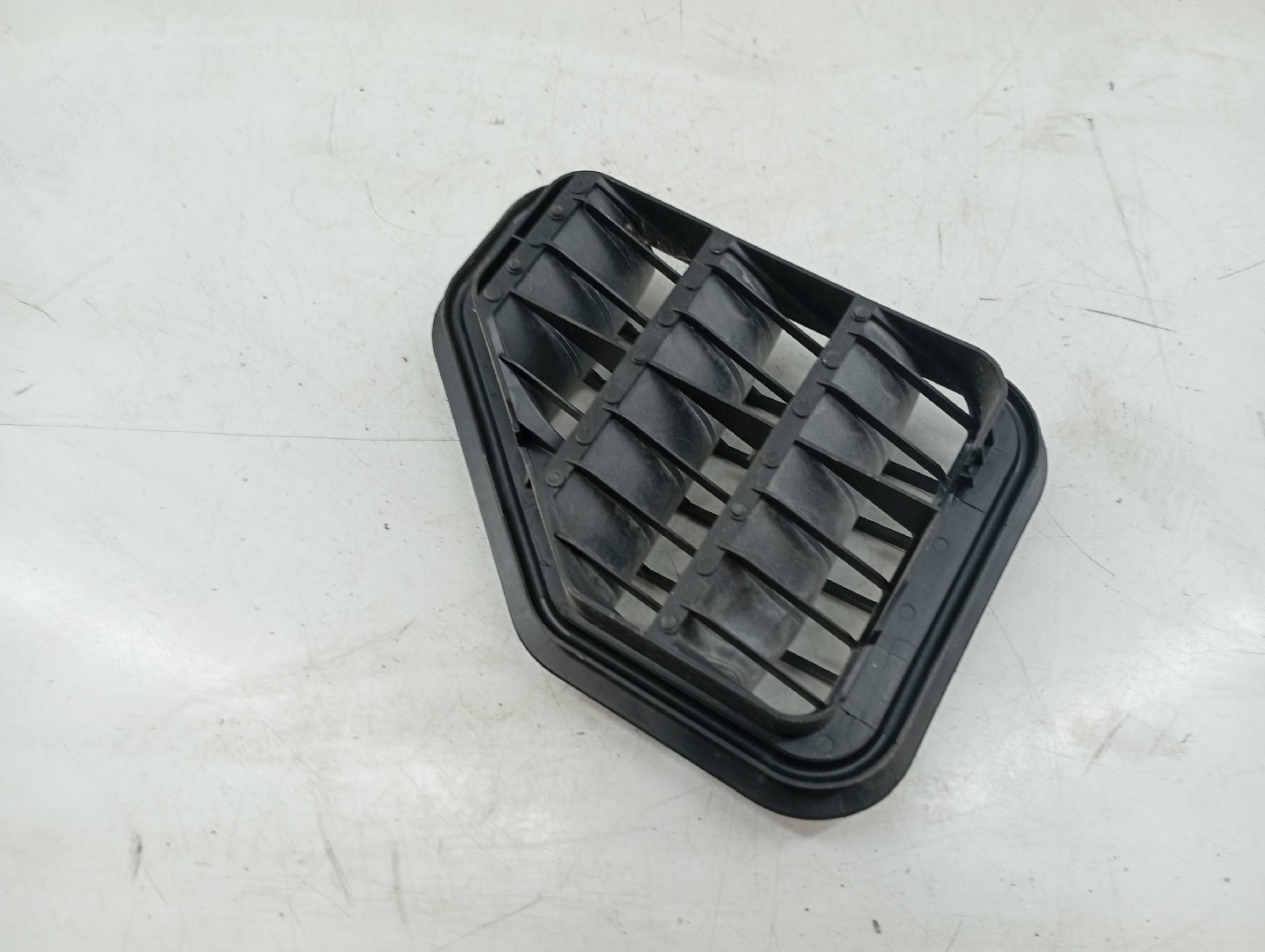 Painel de Ventilação da Carroceria VOLKSWAGEN TIGUAN (5N_) | 07 - 18 Imagem-2