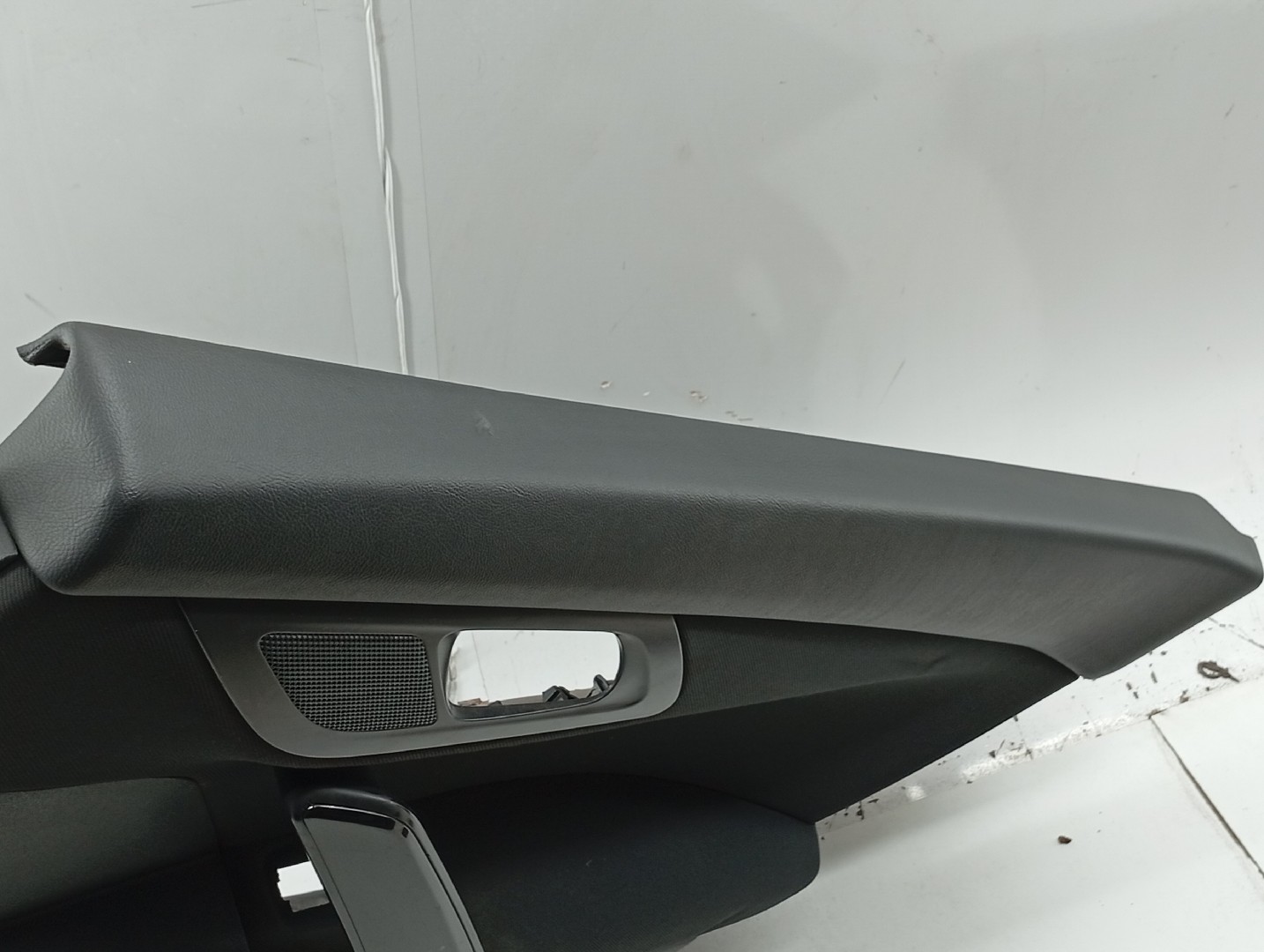 Quartela de porta trás direita PEUGEOT 508 SW I (8E_) | 10 - 18 Imagem-3