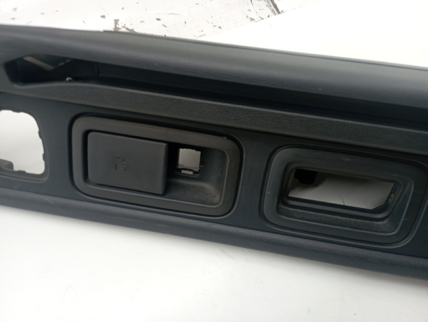 Painel Trás Esquerdo PEUGEOT 508 SW I (8E_) | 10 - 18 Imagem-1
