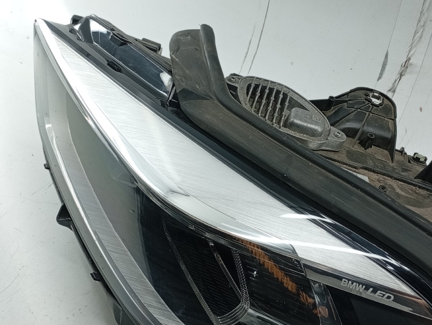 Ótica Esquerda Xénon BMW 1 (F40) | 19 -  Imagem-3