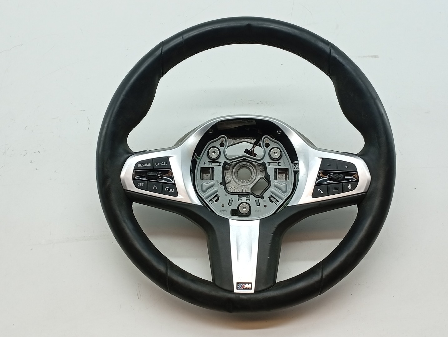 Volante BMW 1 (F40) | 19 -  Imagem-4