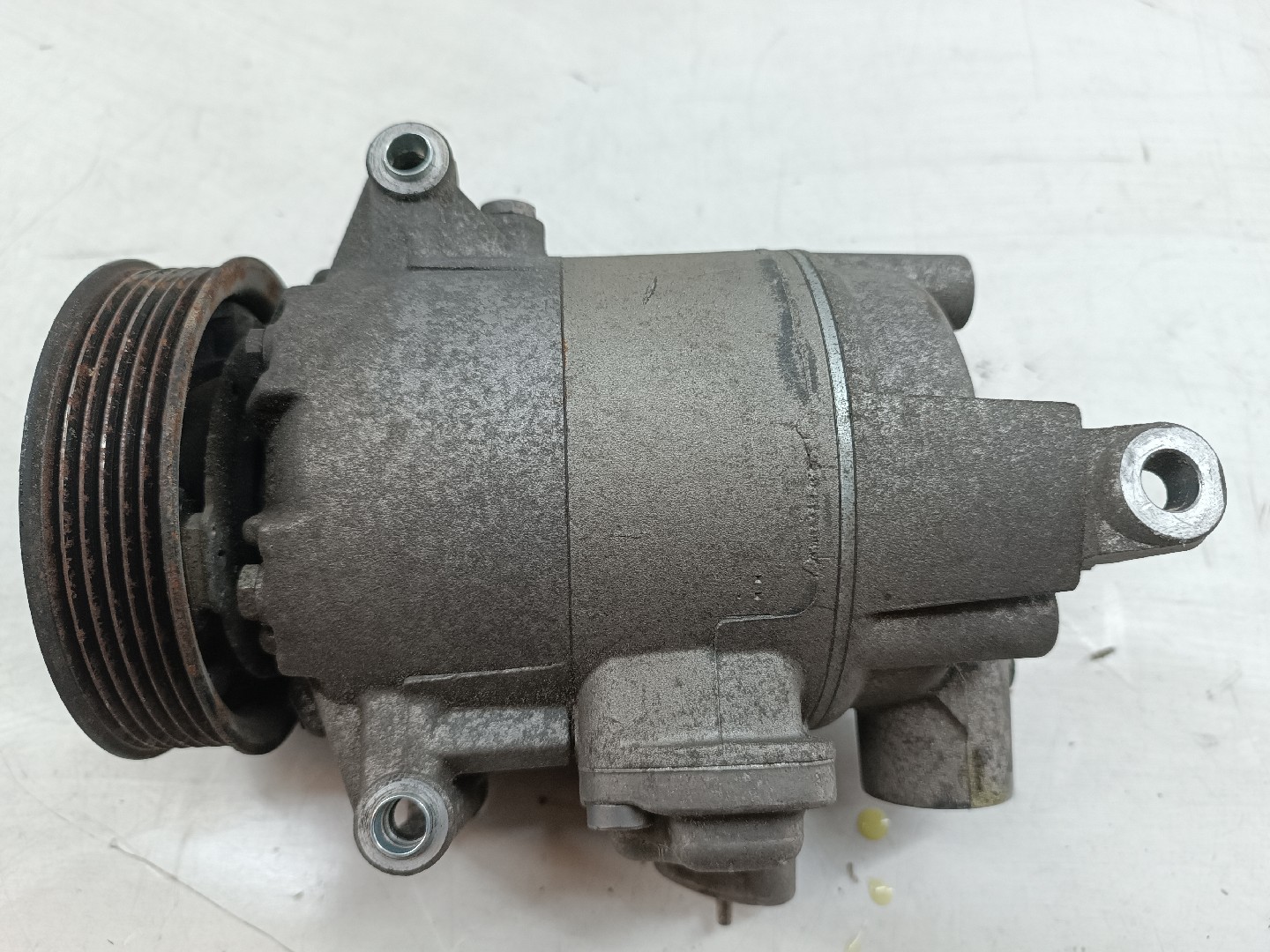Compressor de Ar Condicionado VOLKSWAGEN TIGUAN (5N_) | 07 - 18 Imagem-2
