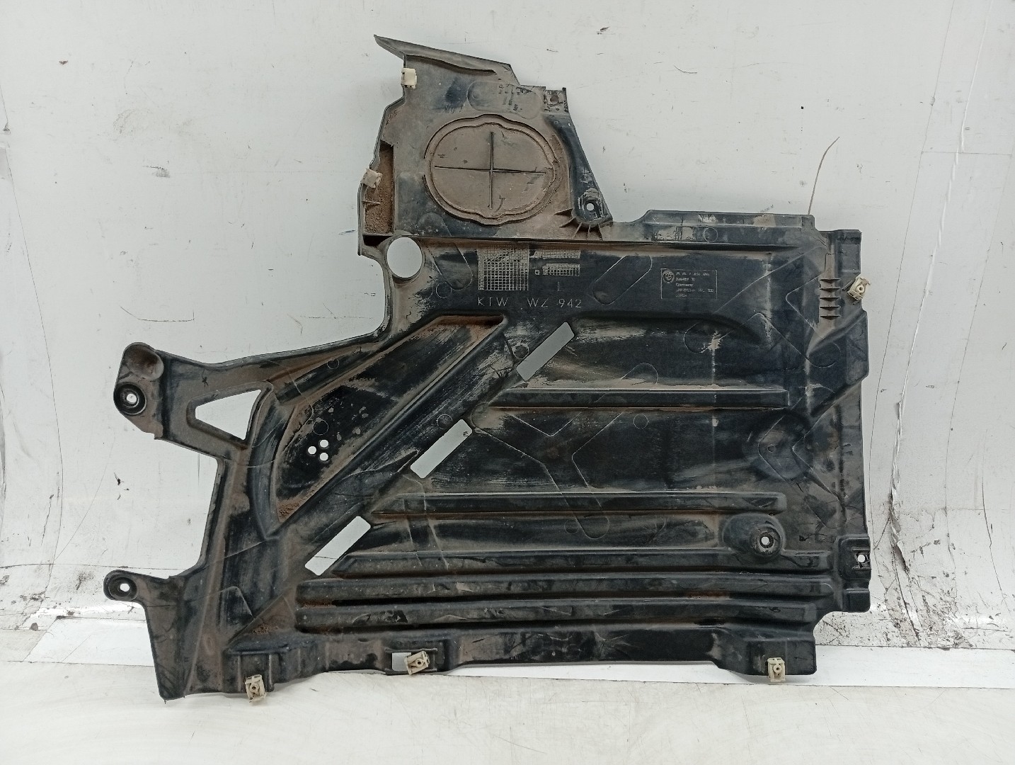 Proteção inferior de carroçaria BMW 1 (F40) | 19 - 