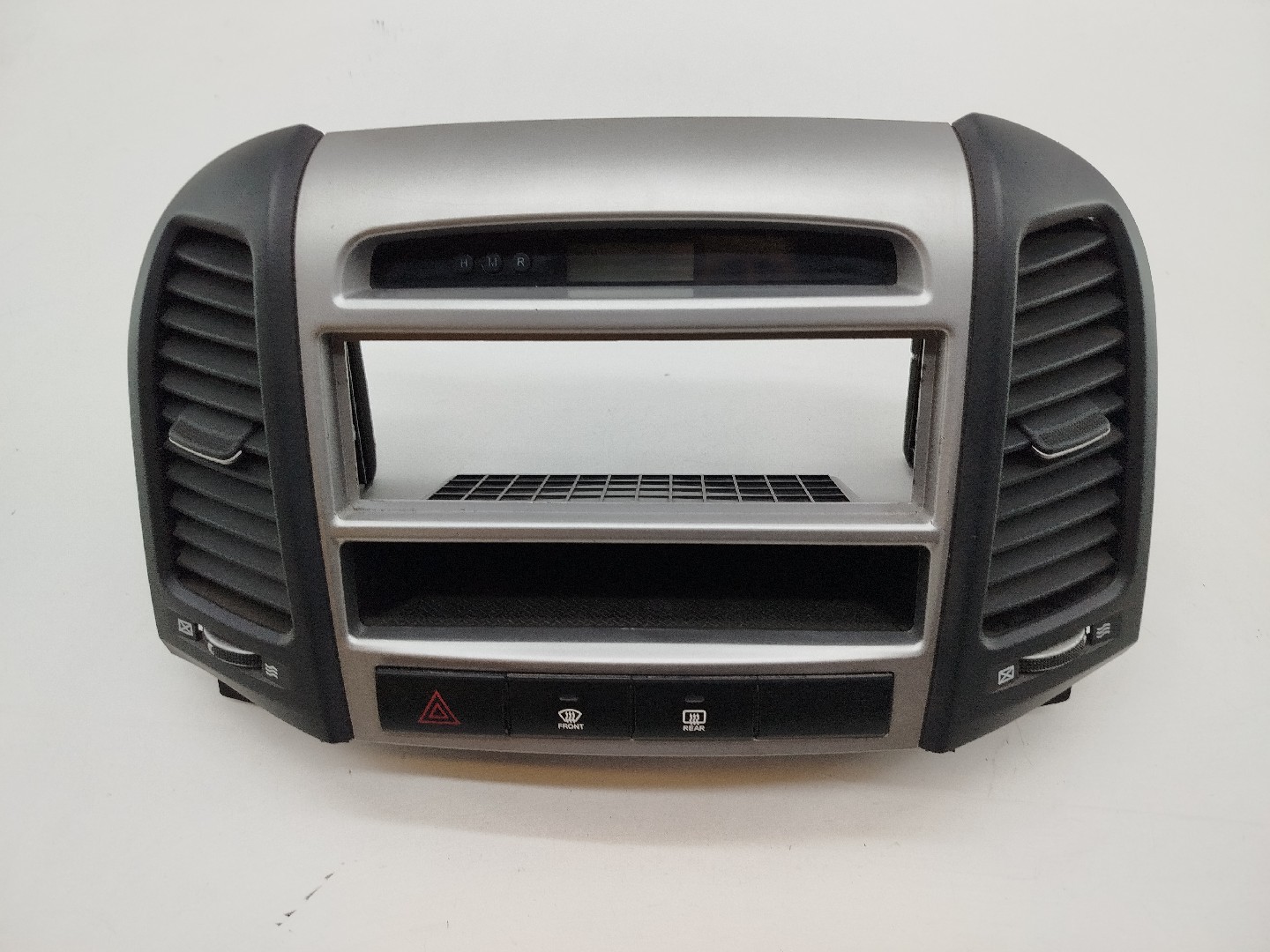 Moldura de consola central HYUNDAI SANTA FÉ II (CM) | 05 - 15