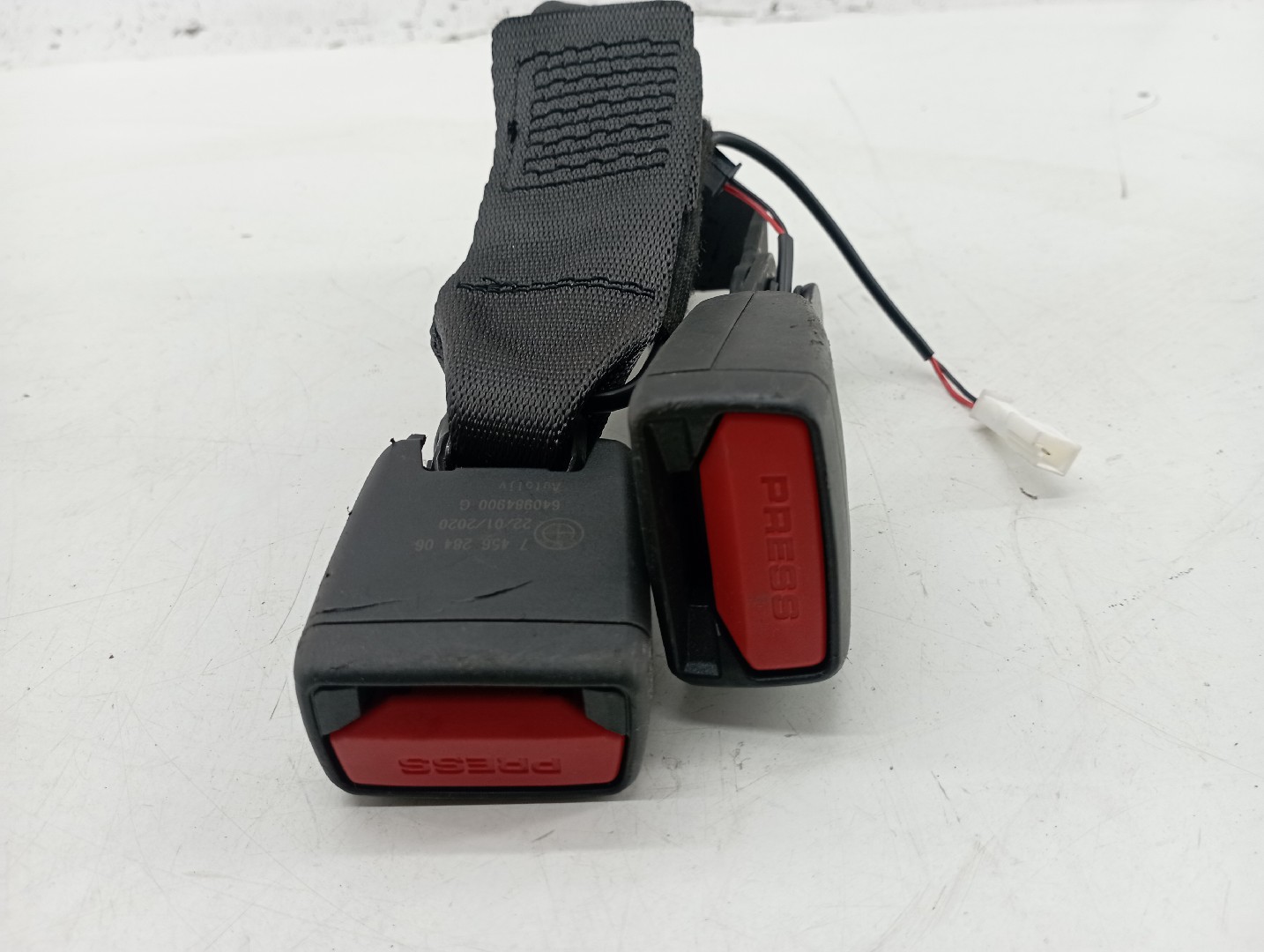 Encaixe cinto traseiro BMW 1 (F40) | 19 -  Imagem-2
