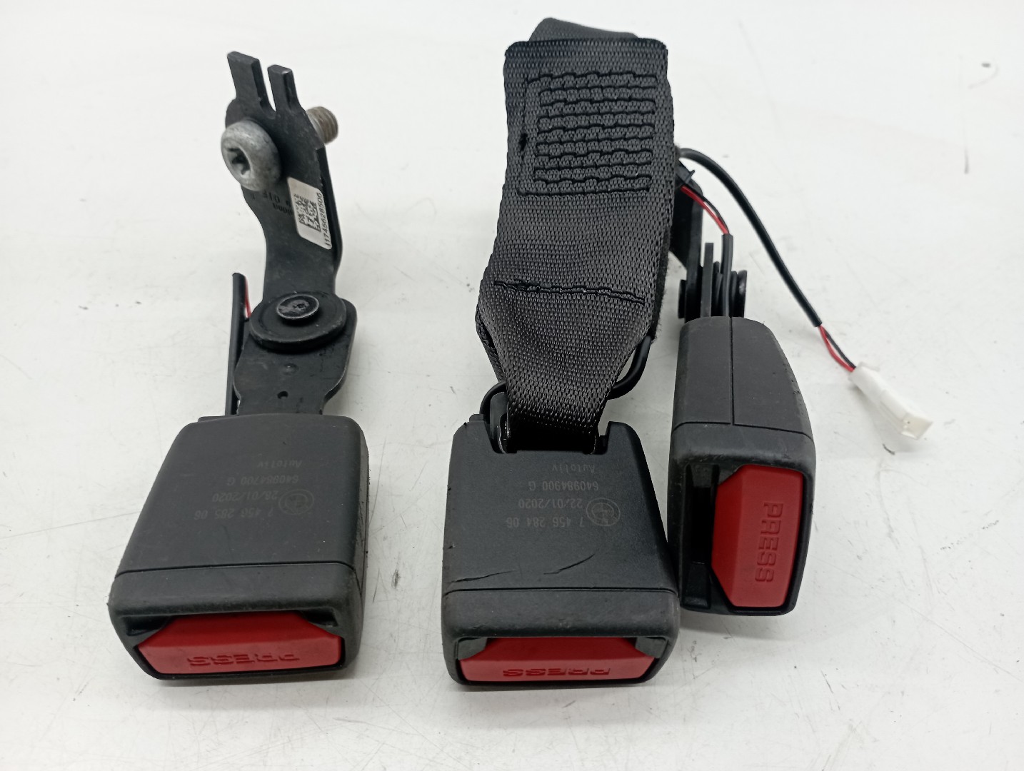 Encaixe cinto traseiro BMW 1 (F40) | 19 -  Imagem-3