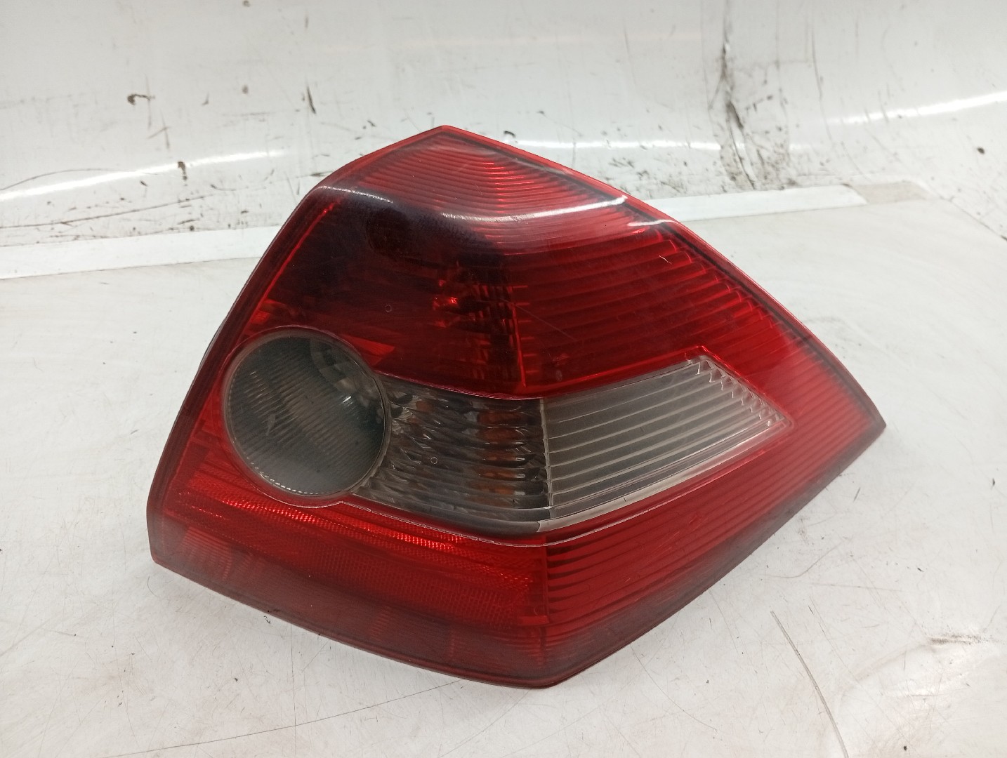 Farolim Stop Direito RENAULT MEGANE II três volumes (LM0/1_) | 03 - 