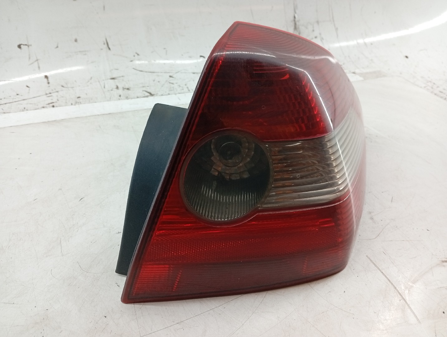 Farolim Stop Direito RENAULT MEGANE II três volumes (LM0/1_) | 03 -  Imagem-1
