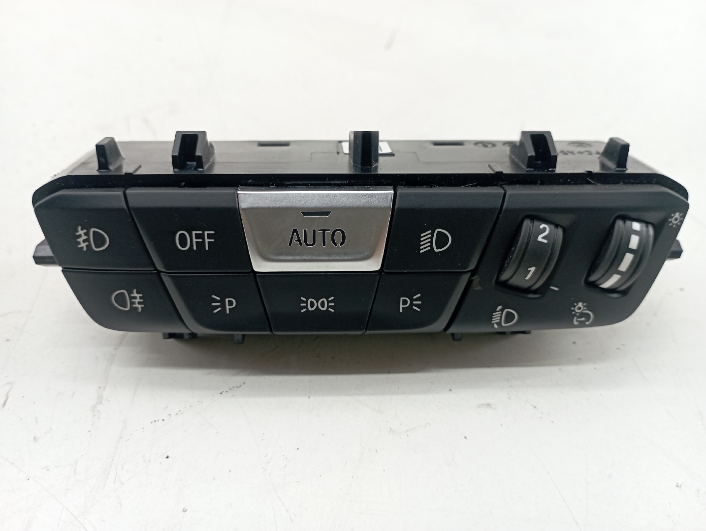 Regulador de luzes BMW 1 (F40) | 19 - 