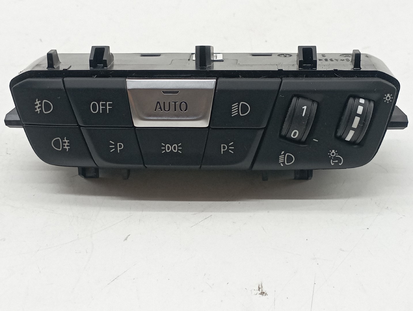 Regulador de luzes BMW 1 (F40) | 19 -  Imagem-7
