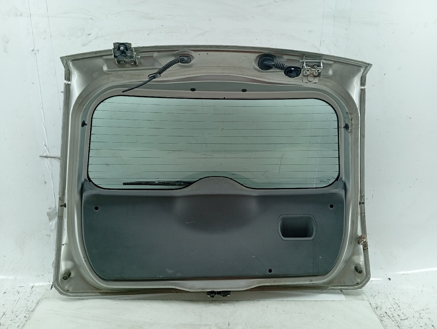 Porta de mala FORD FIESTA V (JH_, JD_) | 01 - 14 Imagem-6