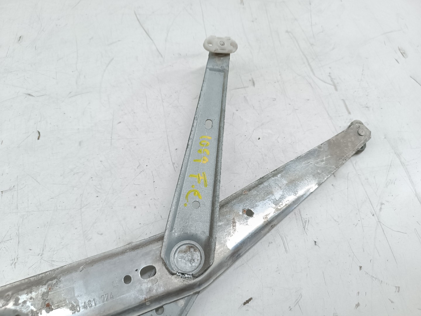 Motor e elevador de vidro frente direito OPEL CORSA B Caixa (S93) | 94 - 01 Imagem-1