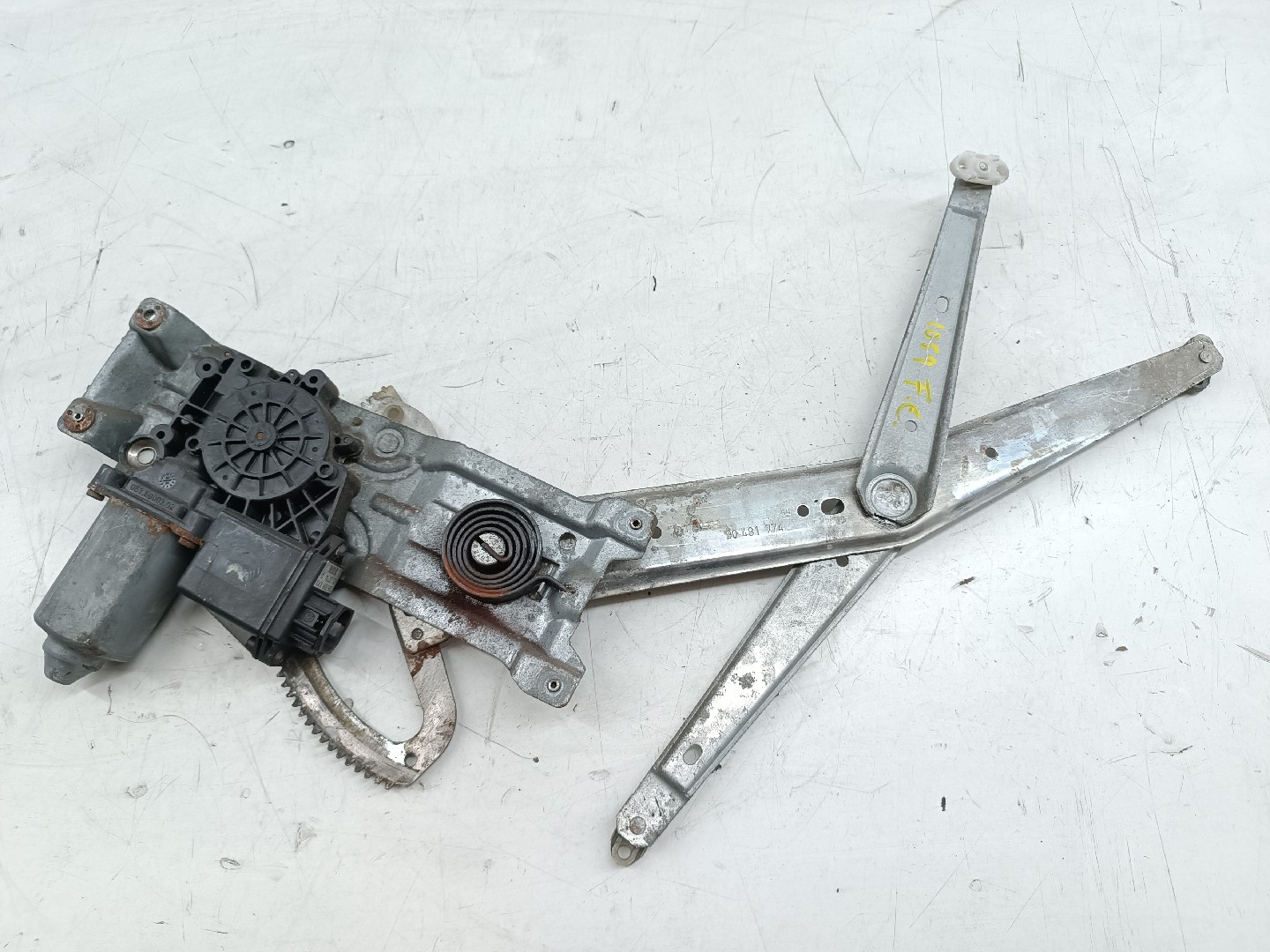 Motor e elevador de vidro frente direito OPEL CORSA B Caixa (S93) | 94 - 01