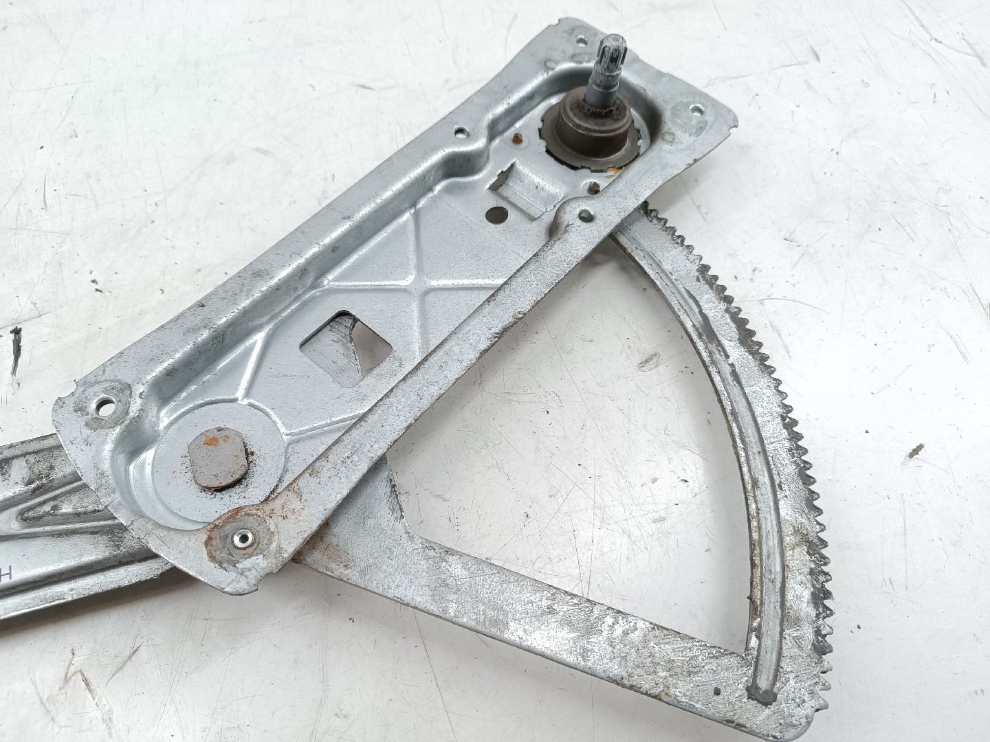 Elevador Frente Esquerdo Manual OPEL CORSA B Caixa (S93) | 94 - 01 Imagem-1