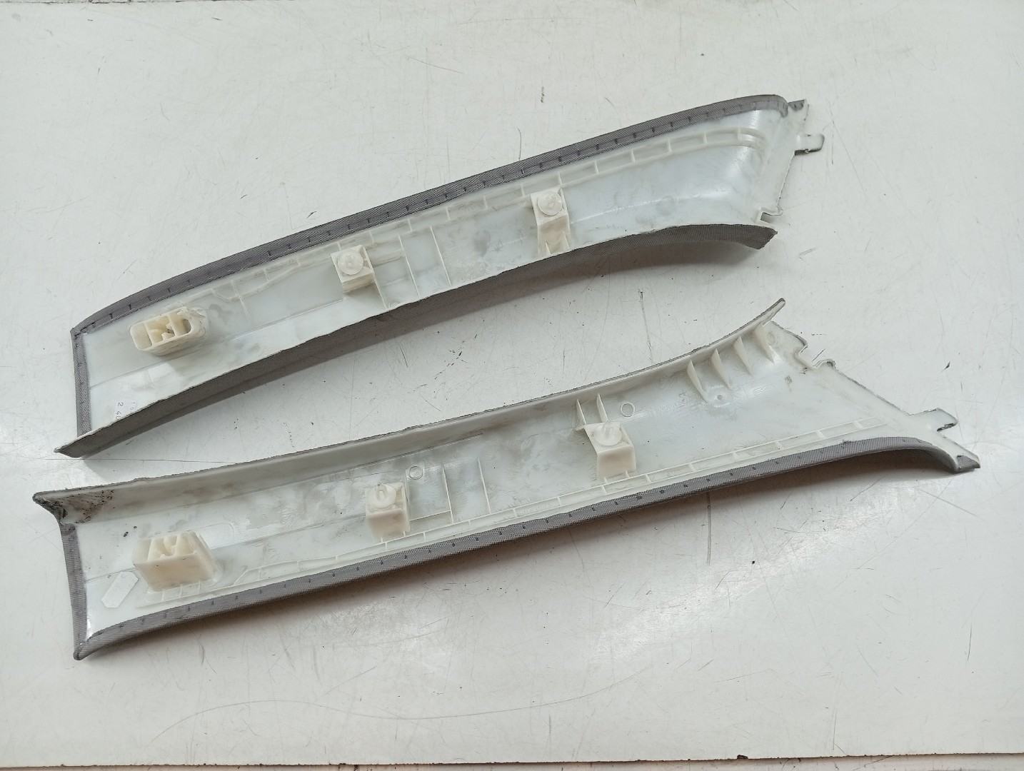 Moldura de pilar A BMW 1 (F40) | 19 -  Imagem-2