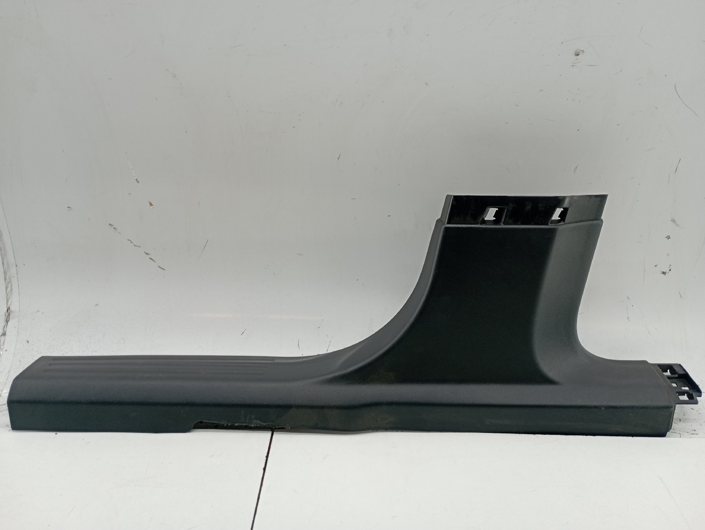 Moldura de pilar B direita PEUGEOT 2008 II (U_) | 19 -  Imagem-1
