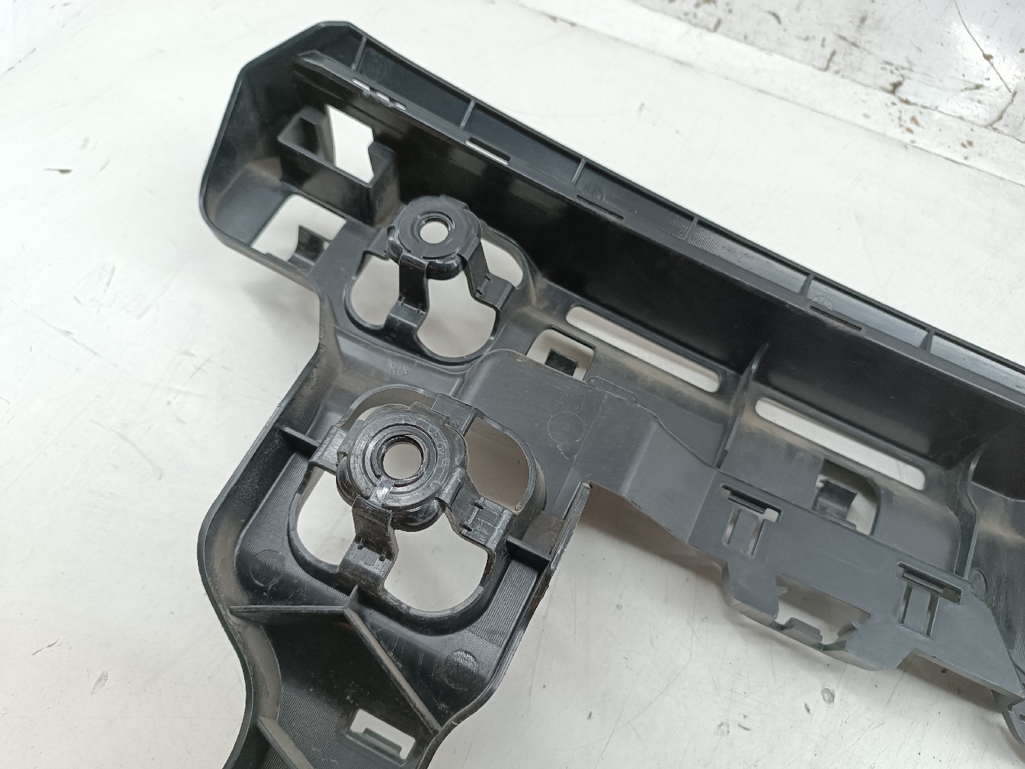 Suporte de montagem de para-choques BMW 1 (F40) | 19 -  Imagem-2