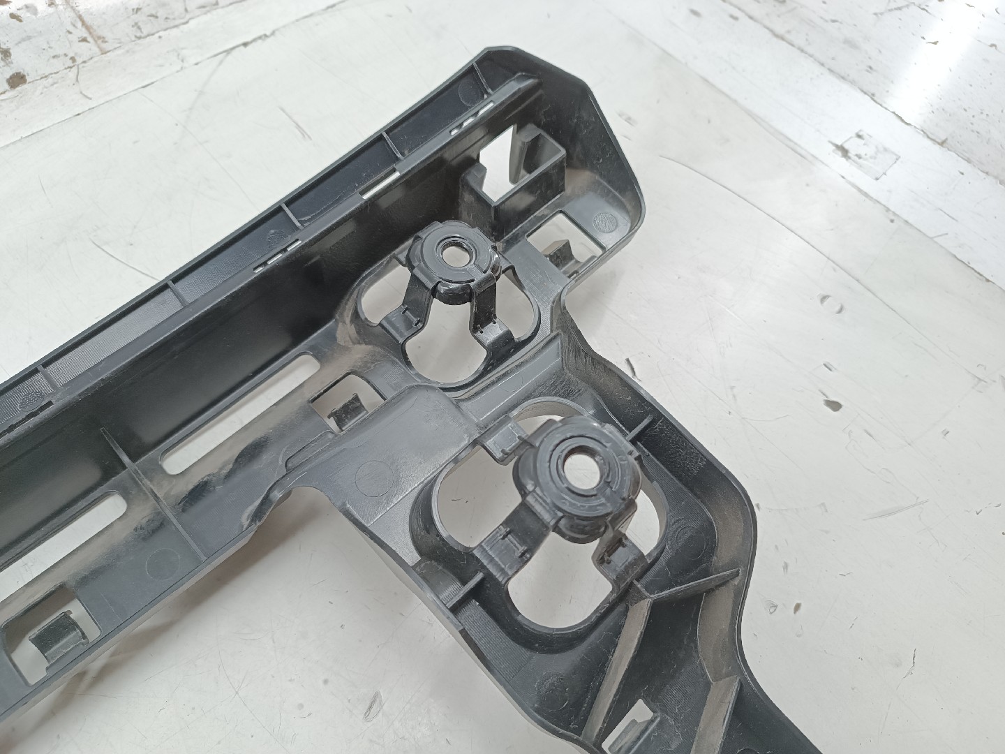 Suporte de montagem de para-choques BMW 1 (F40) | 19 -  Imagem-1