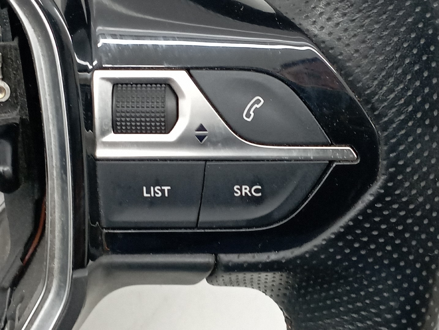 steering wheel PEUGEOT 3008 SUV (M_) | 16 -  Imagem-9