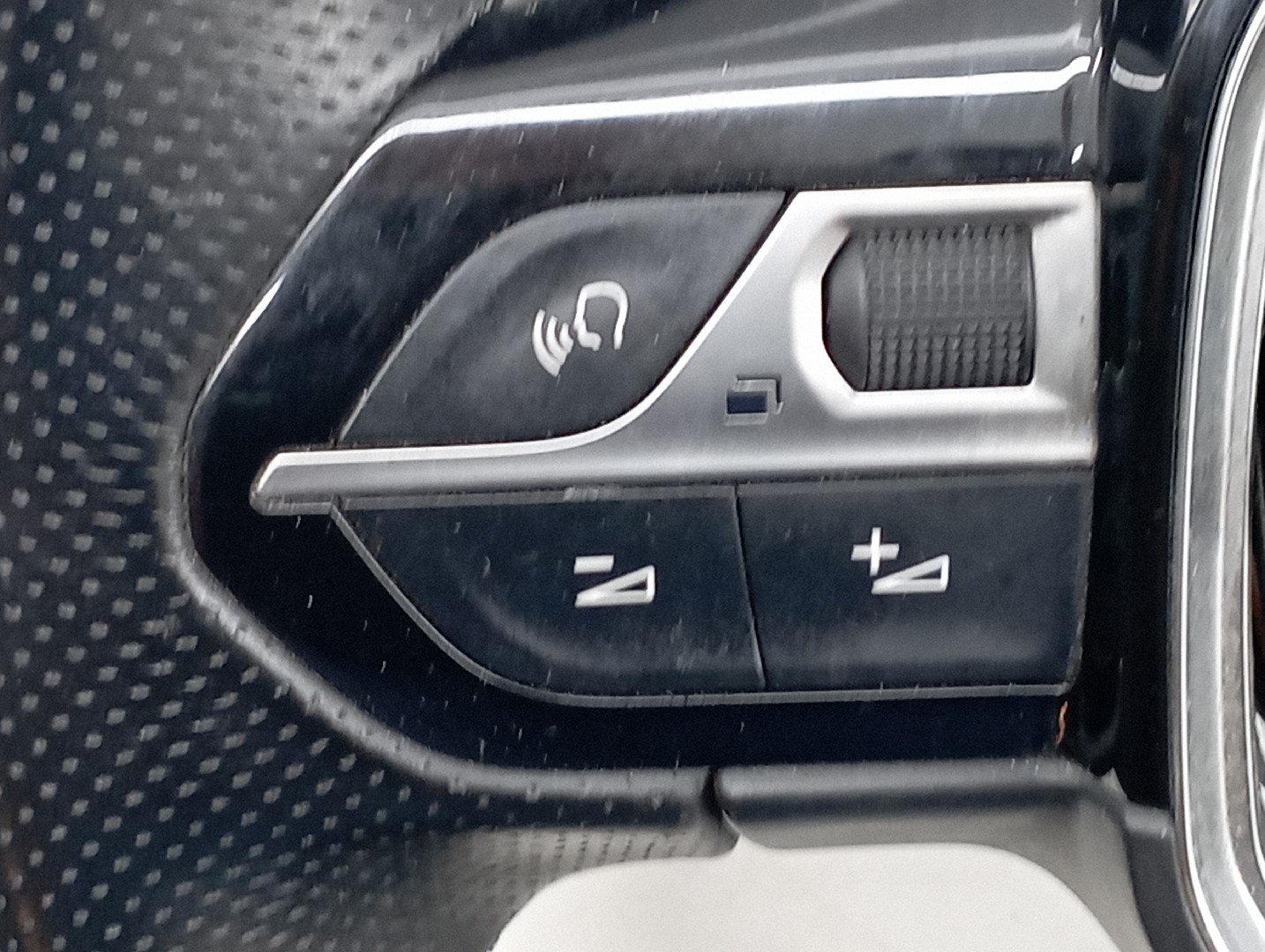 steering wheel PEUGEOT 3008 SUV (M_) | 16 -  Imagem-8