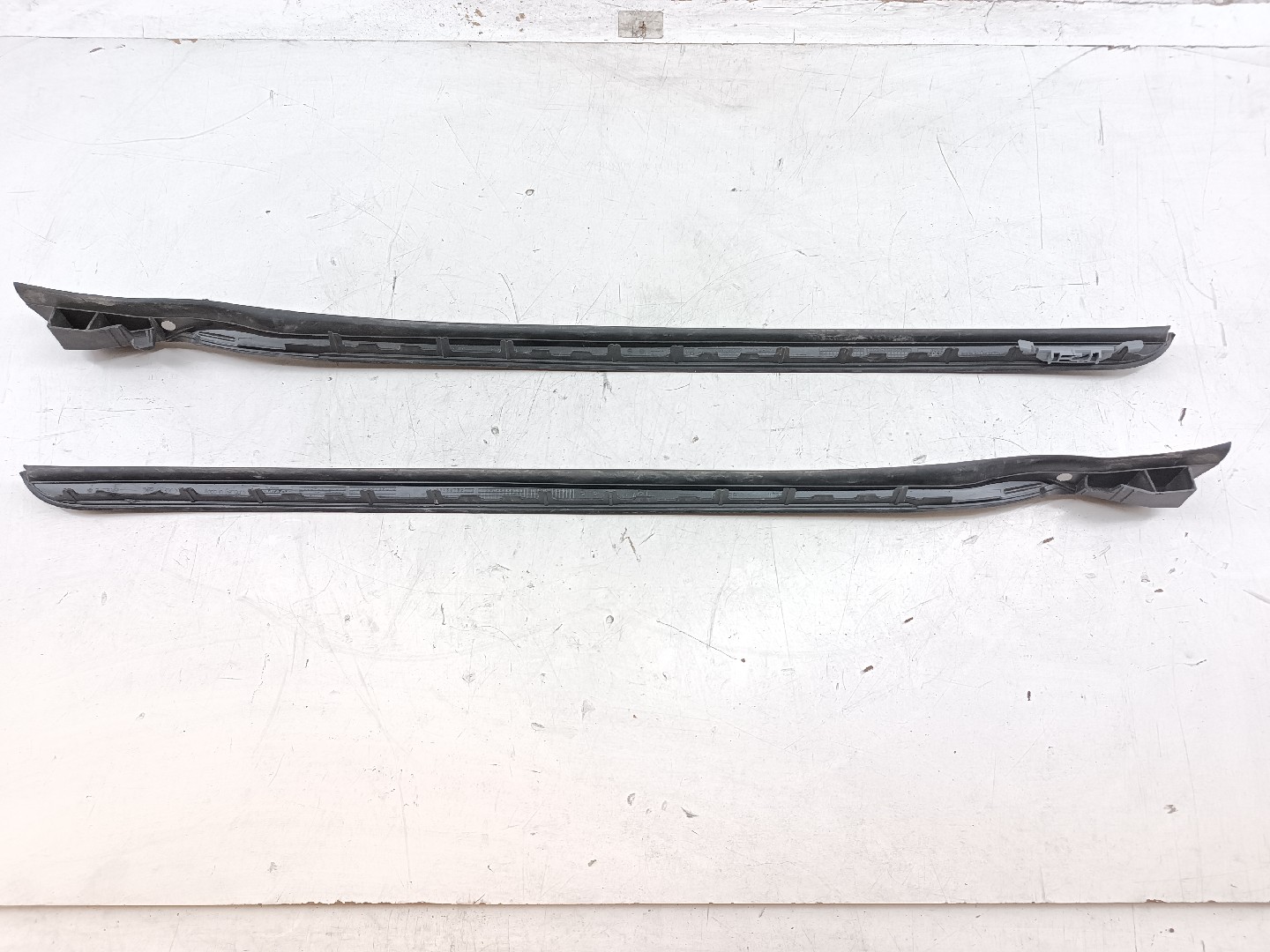 Acabamento de Para-brisas BMW 1 (F40) | 19 - 