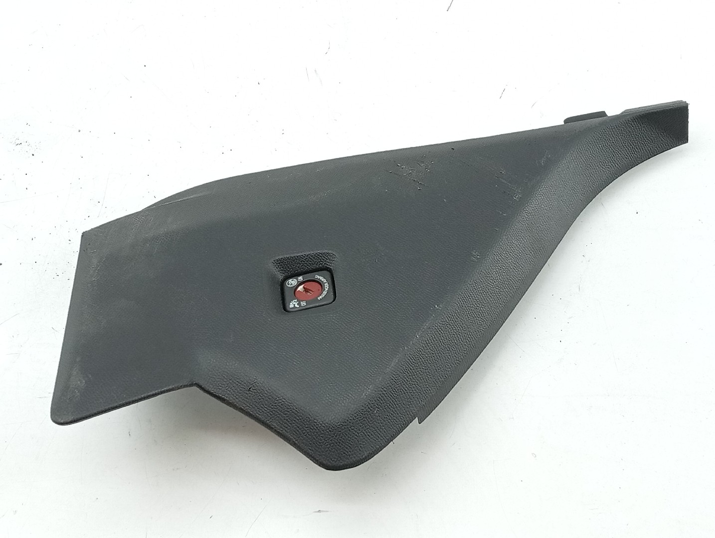 Capa lateral de tablier PEUGEOT 2008 II (U_) | 19 -  Imagem-4