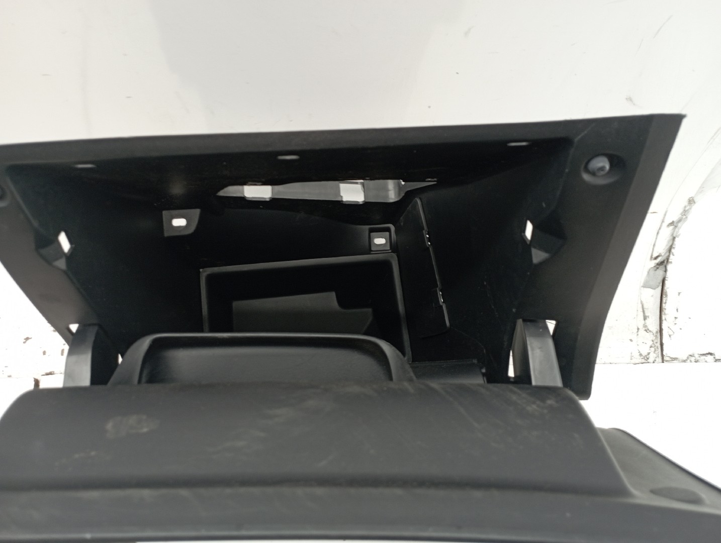 Porta luvas PEUGEOT 2008 II (U_) | 19 -  Imagem-4