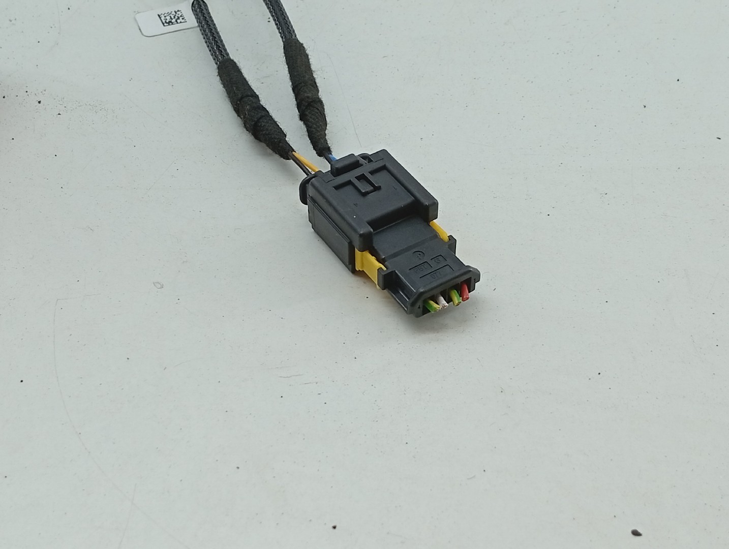 Encaixe cinto traseiro PEUGEOT 208 II (UB_, UP_, UW_, UJ_) | 19 -  Imagem-2
