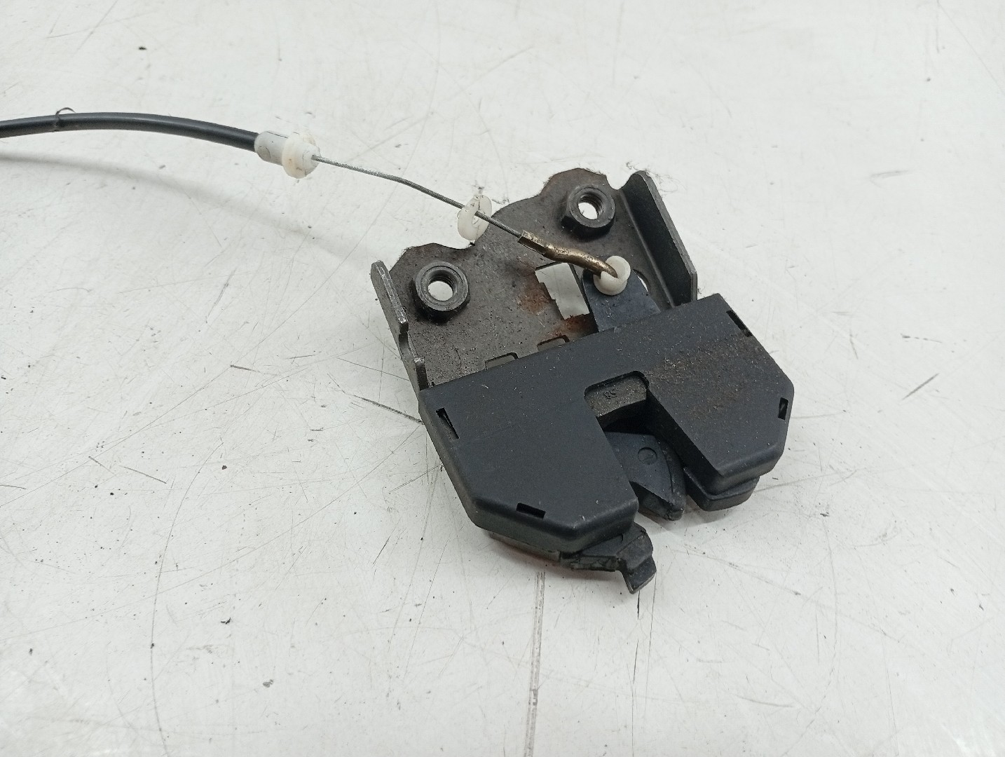 Fecho da Mala BMW 3 Coupé (E46) | 98 - 06 Imagem-4