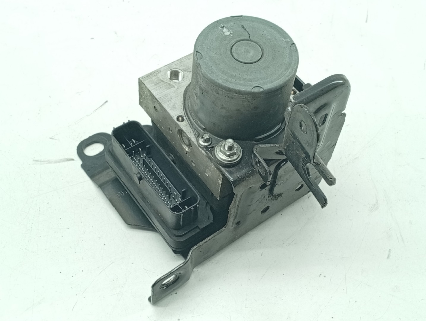 Bomba de ABS PEUGEOT 3008 SUV (M_) | 16 - 