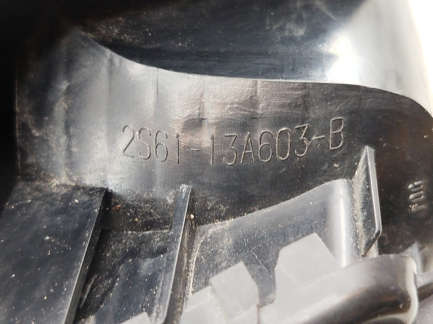 Farolim Stop Esquerdo FORD FIESTA V (JH_, JD_) | 01 - 14 Imagem-4