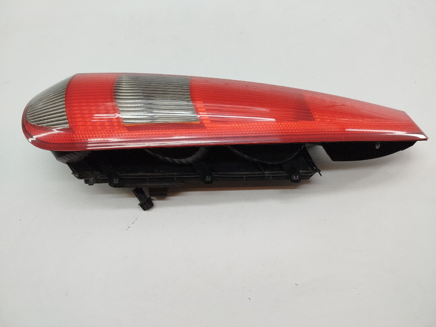 Farolim Stop Direito FORD FIESTA V (JH_, JD_) | 01 - 14 Imagem-1