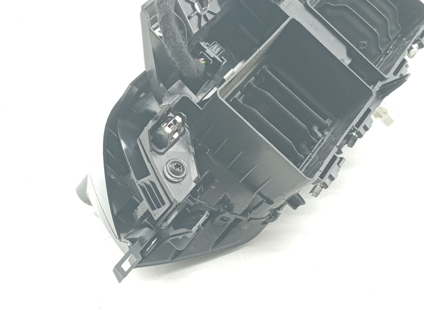 Conjunto de botões do tablier PEUGEOT 208 II (UB_, UP_, UW_, UJ_) | 19 -  Imagem-5