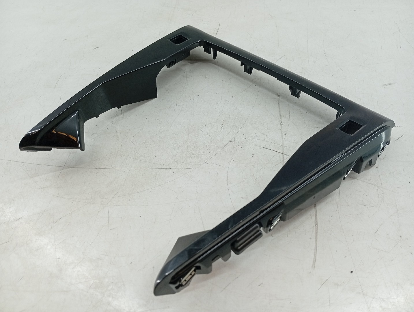 Moldura Consola Central PEUGEOT 2008 II (U_) | 19 -  Imagem-5