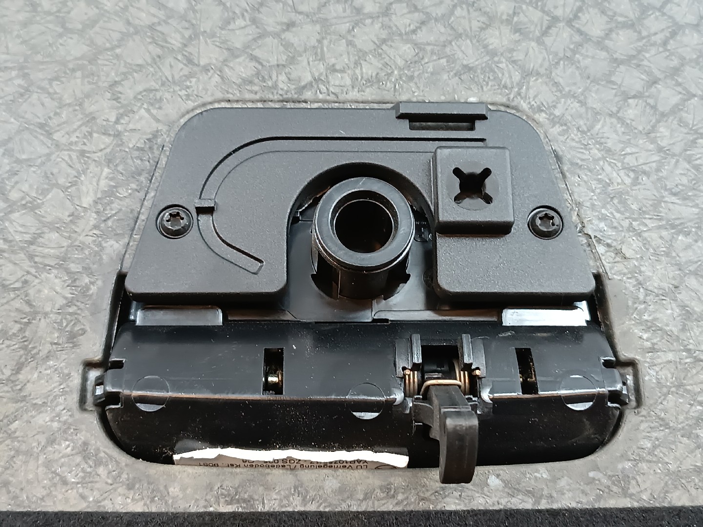 Cobertura inferior da mala MERCEDES-BENZ A-CLASS (W177) | 18 -  Imagem-2