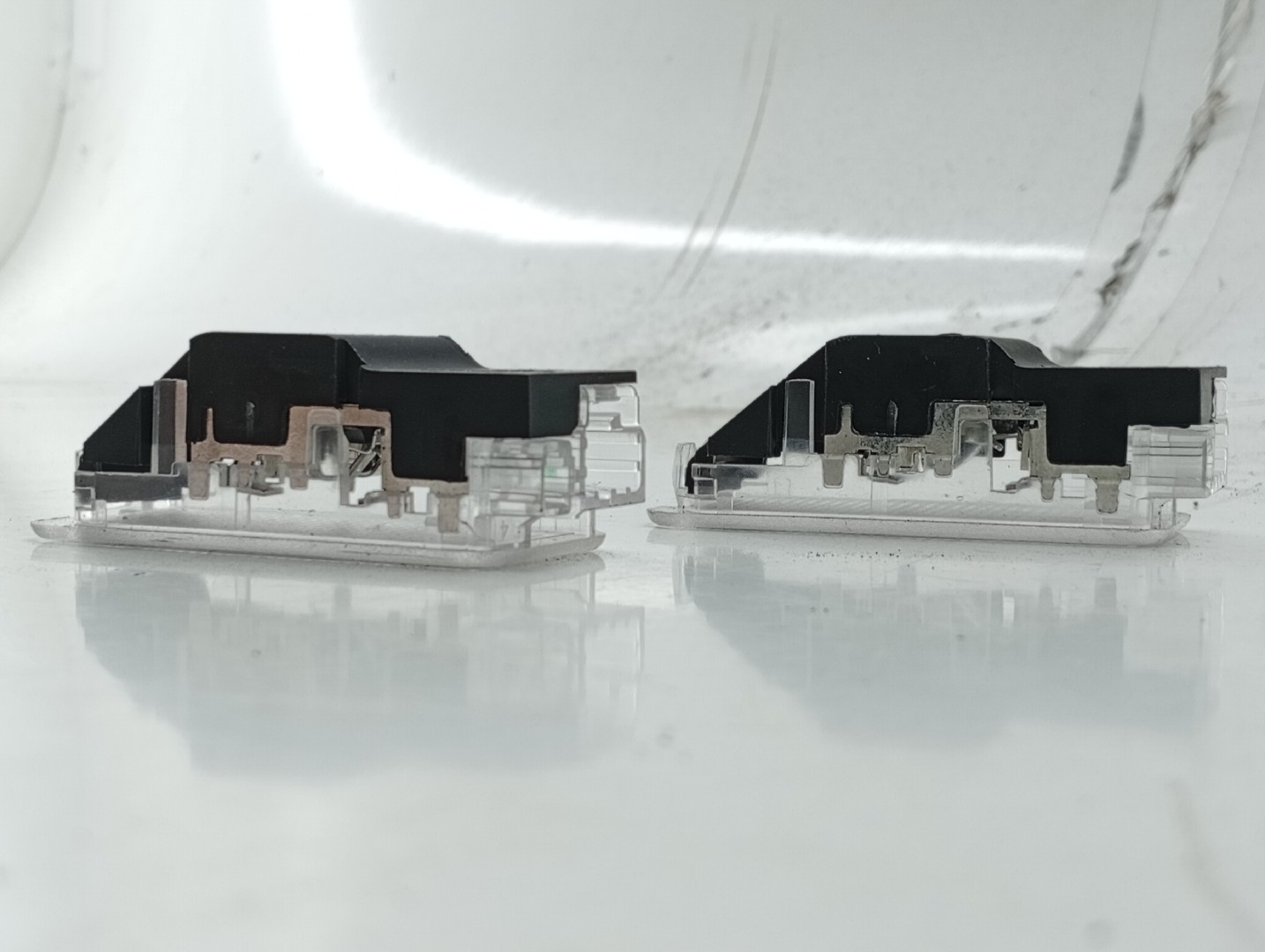 Luz de cortesia PEUGEOT 3008 SUV (M_) | 16 -  Imagem-4