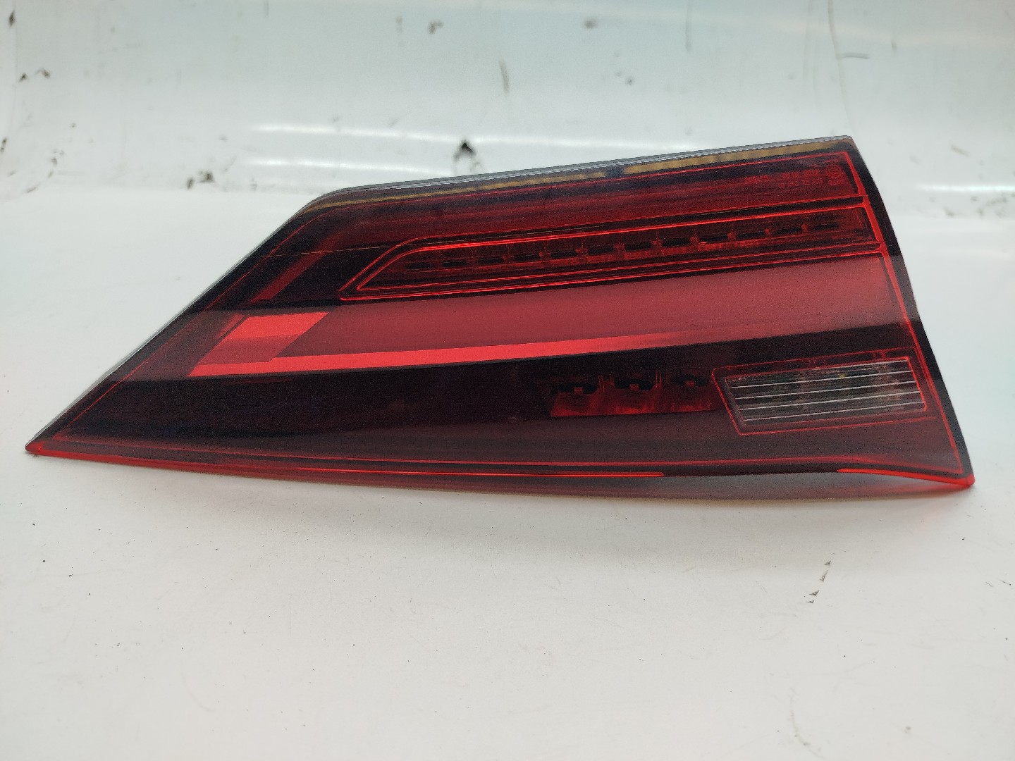 Farolim da Mala Esquerdo BMW 1 (F40) | 19 - 