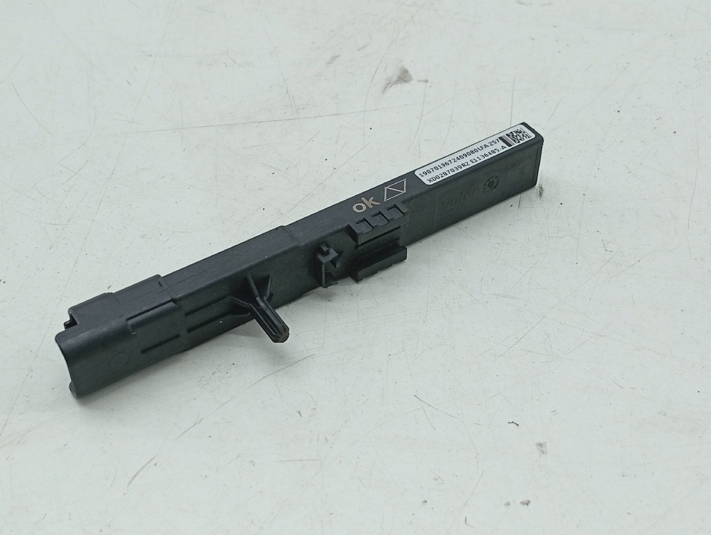 Amplificador de antena PEUGEOT 508 II (FB_, FH_, F3_) | 18 -  Imagem-3